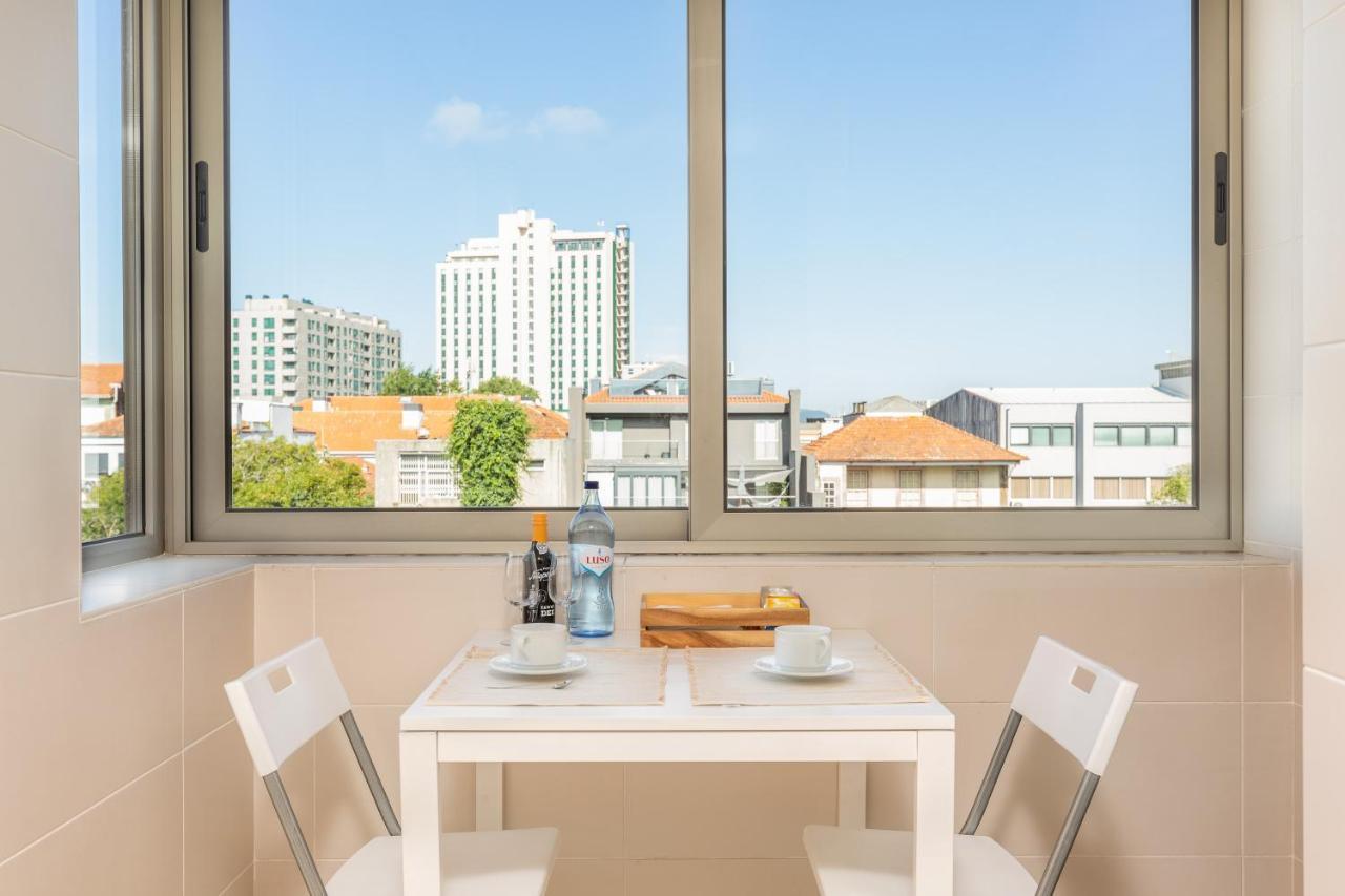 Sunny Loft In Downtown Porto With Private Parking Lejlighed Eksteriør billede